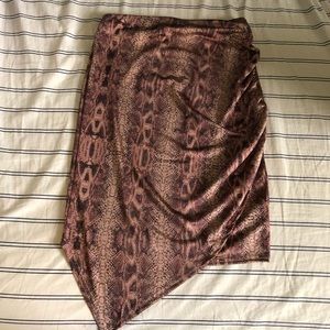 Missguided pink snakeskin print skirt NWT
